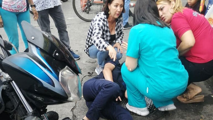 Mujer lesionada en accidente de trÃ¡nsito