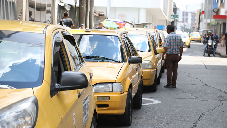 Taxistas esperan que el trabajo mejore desde esta semana