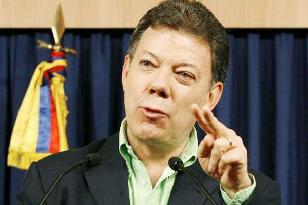 Santos pide voto a colombianos a cambio de seguridad, prosperidad y firmeza