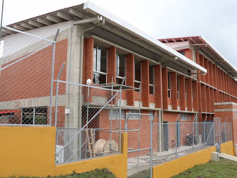 Colegios Nueva Granada y Simón  Rodríguez se entregarán mañana