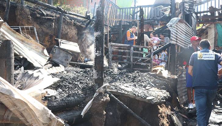Los angustiantes momentos que vivieron los afectados por el incendio en Portal del Edén Alto