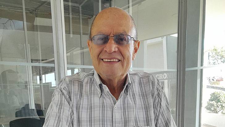 Él es Ricardo Emilio Moreno, líder de visitadores médicos: un oficio que se resiste a desaparecer