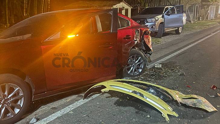 Taxista presuntamente borracho generó aparatoso accidente de tránsito