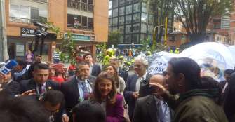 El fracking enfrenta a manifestantes con vicepresidenta Marta LucÃ­a RamÃ­rez