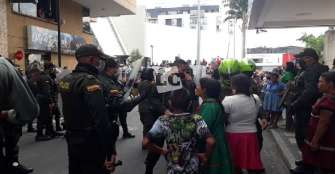 2 indÃ­genas capturados y un menor de edad aprehendido por desmanes en la plaza de BolÃ­var