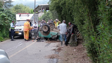 Salomón Parra murió y 9 personas sobrevivieron al accidente del Jeep Willys en Calarcá