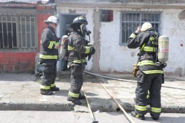 Incendio estructural en el barrio Mercedes Centro