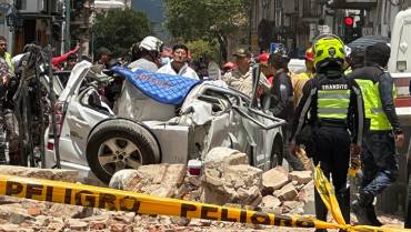 A 14 ascendió la cifra de muertos por temblor en Ecuador; van más de 380 heridos
