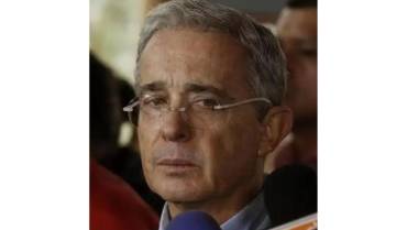 Uribe: “mis antagonistas políticos han logrado convertirse en mis acusadores judiciales”