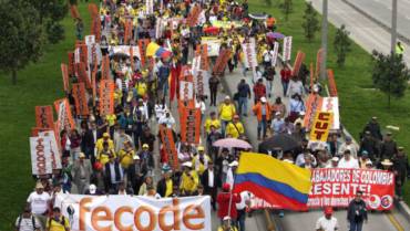 Docentes irán a huelga en rechazo a proyecto de ley que reforma la educación